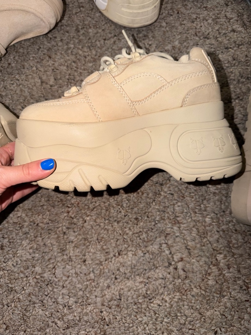 Naked Wolfe Beige Lace-Up Sneakers with Black Insole Logo - Picture 3 of 8